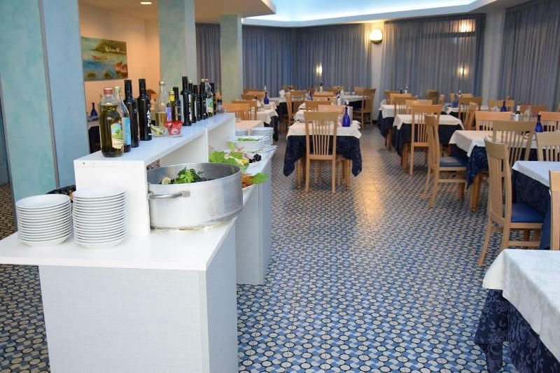 Hotel Petite Fleur Alba Adriatica Dış mekan fotoğraf