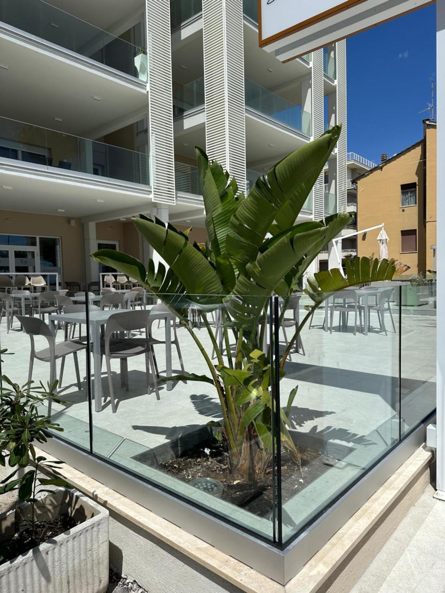 Hotel Petite Fleur Alba Adriatica Dış mekan fotoğraf