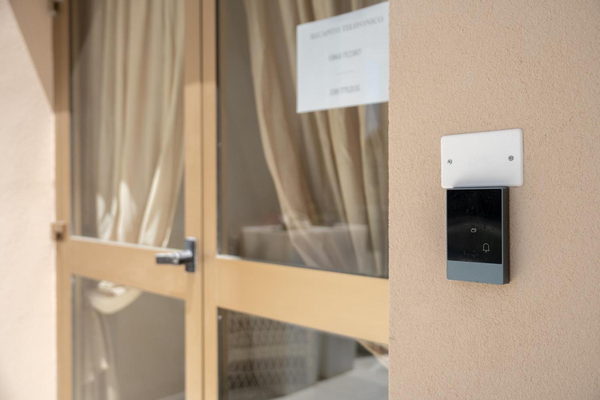Hotel Petite Fleur Alba Adriatica Dış mekan fotoğraf